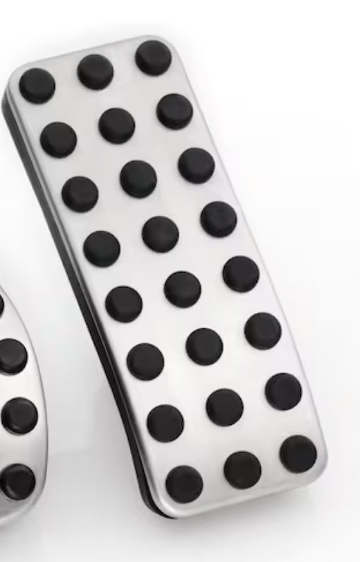 Sportpedalanlage aus Edelstahl, bei Automatik, mit Gumminoppen (C-Klasse, CLS, E-Klasse, GLE, GLS, S-Klasse)