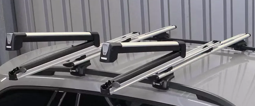 Ski- und Snowboardträger für bis zu 5 Paar Ski oder 2 Snowboards