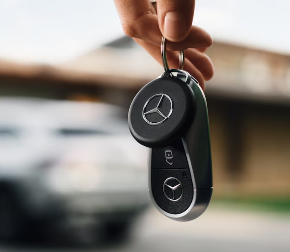 Tracker, Mercedes-Benz, Chipolo loop tracking tag