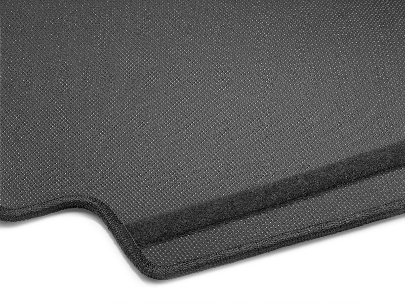 Reversible mat, with Velcro strip for loading sill protection (E-Class)